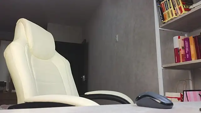 Marietta Castro online show from March 5, 4:25 pm