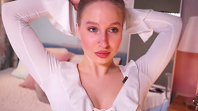 Snapshot of AnnLevine chatting on September 30, 2:00 pm AnnLevine online show from September 30, 2:00 pm