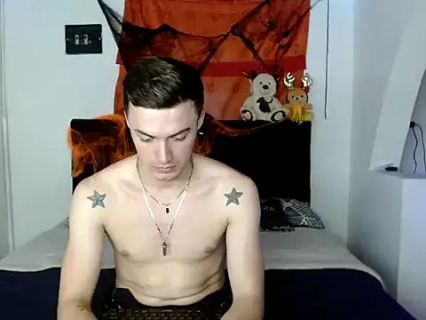 Snapshot of luna_grans_777 chatting on November 2, 12:24 am luna grans 777 online show from November 2, 12:24 am