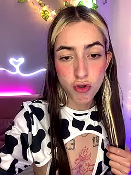 YouliteSllut2 online show from December 4, 3:04 am