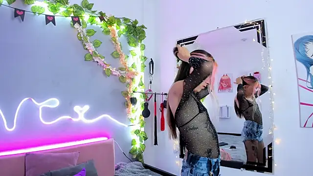 YouliteSllut2 online show from February 6, 9:28 pm