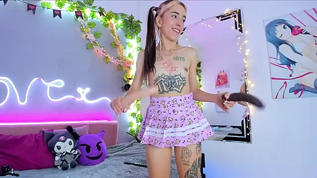 YouliteSllut2 online show from February 19, 11:25 pm