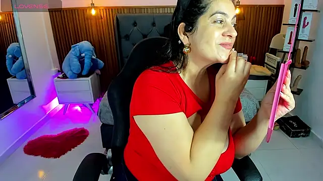 Snapshot of MEYLAGIA chatting on July 3, 3:13 am MEYLAGIA online show from July 3, 3:13 am