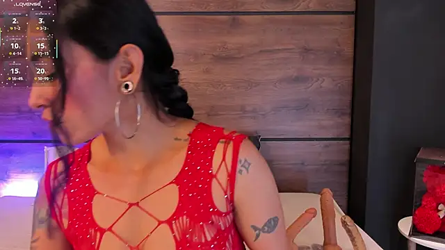 Snapshot of Leamonroe__ chatting on June 24, 4:28 pm Leamonroe online show from June 24, 4:28 pm