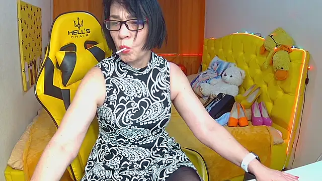 SandraHormas online show from February 17, 5:10 pm