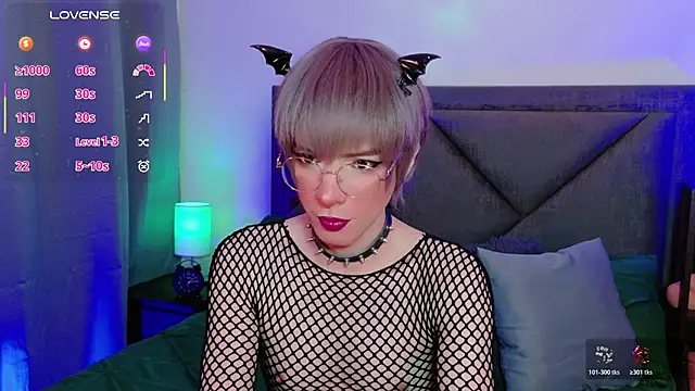 Sammy Russell online show from June 12, 3:49 am