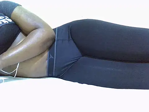 sweetangel41 online show from October 1, 8:15 pm