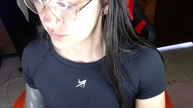 Snapshot of dannafitness chatting on February 24, 6:58 pm dannafitness online show from February 24, 6:58 pm