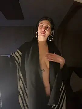 kriztal pretty online show from December 8, 12:08 pm