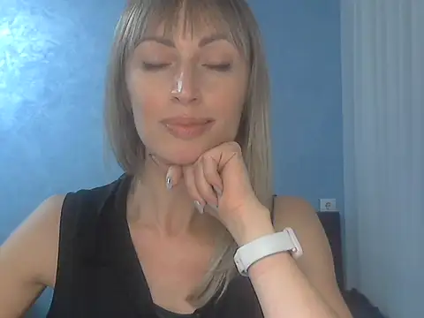 EffectMaya online show from October 25, 3:18 pm