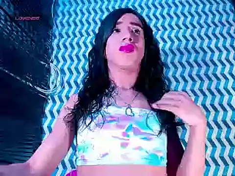 Snapshot of MariannaGotica chatting on October 22, 10:20 pm MariannaGotica online show from October 22, 10:20 pm