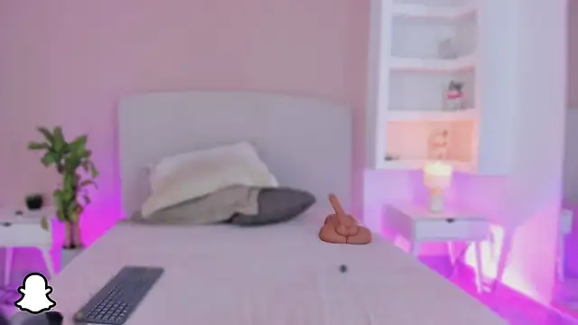 nathalynbarnes online show from June 28, 11:05 am