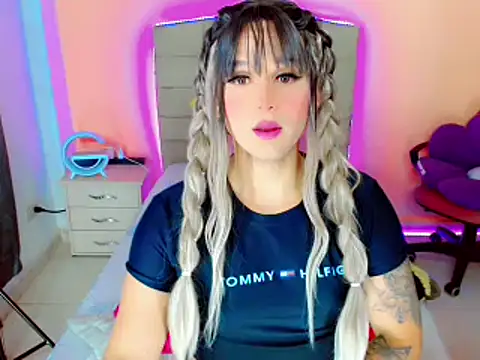 TaylorMon online show from January 12, 2:56 am