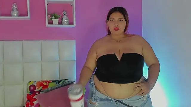 Alanna hot3 online show from June 5, 7:41 pm