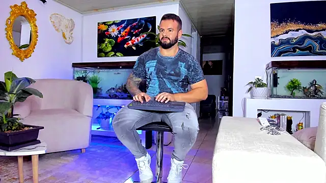 Johnnygrayson1 online show from March 9, 4:05 am