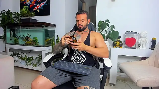 Johnnygrayson1 online show from October 6, 11:24 pm