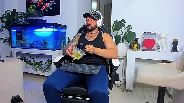 Johnnygrayson1 online show from October 9, 12:30 am