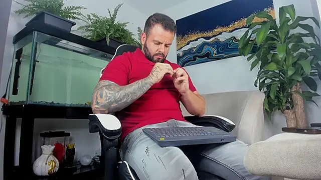 Johnnygrayson1 online show from July 2, 12:10 am