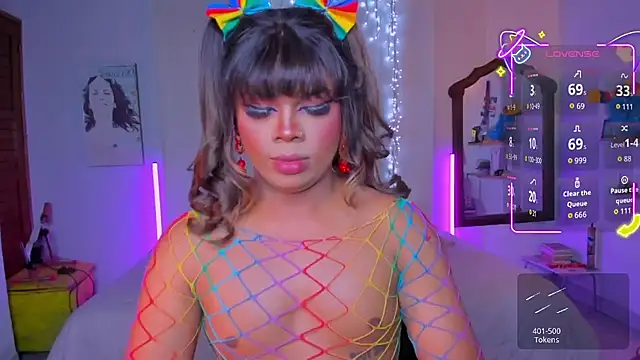 CuteRomi online show from November 19, 4:56 am