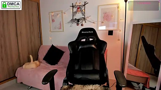 aleja montiel   online show from December 15, 1:04 pm