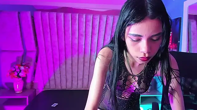 Snapshot of Jasmin_Skinny chatting on February 22, 2:50 am Jasmin Skinny online show from February 22, 2:50 am