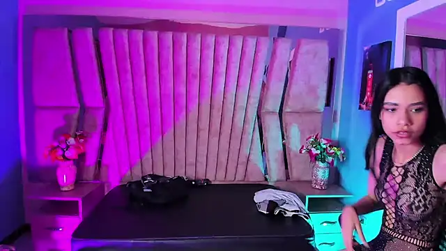 Snapshot of Jasmin_Skinny chatting on February 22, 9:01 am Jasmin Skinny online show from February 22, 9:01 am