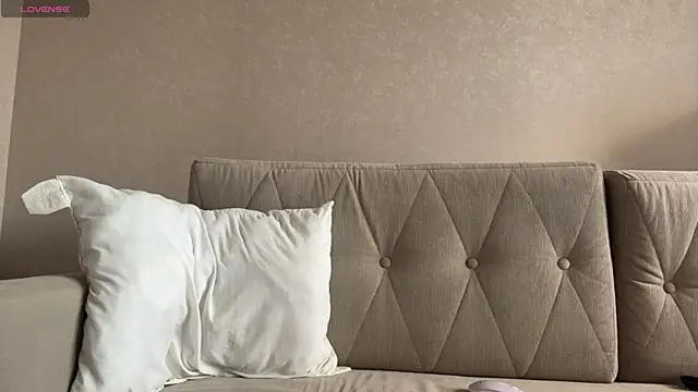 weshycouple online show from June 28, 3:01 am