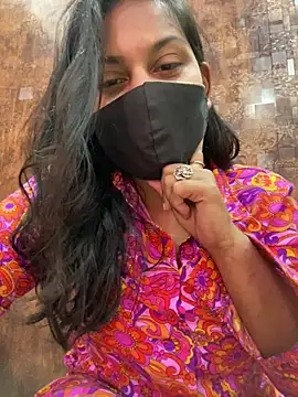 HaaniKaur online show from February 2, 8:35 am