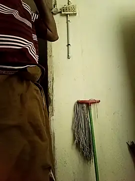 Snapshot of gaysexfun_123 chatting on December 17, 1:44 am gaysexfun 123 online show from December 17, 1:44 am