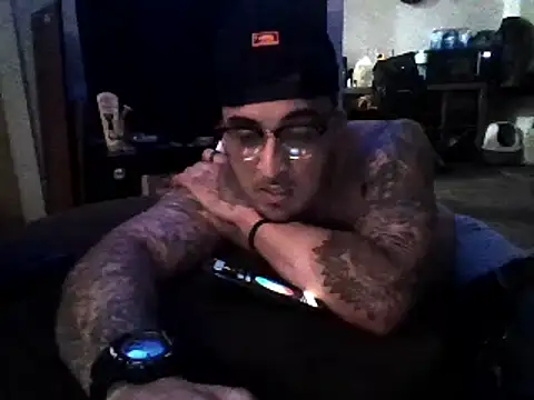 Snapshot of Antoniothedon chatting on January 26, 1:47 pm Antoniothedon online show from January 26, 1:47 pm