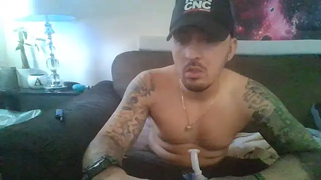 Snapshot of Antoniothedon chatting on February 10, 8:10 pm Antoniothedon online show from February 10, 8:10 pm