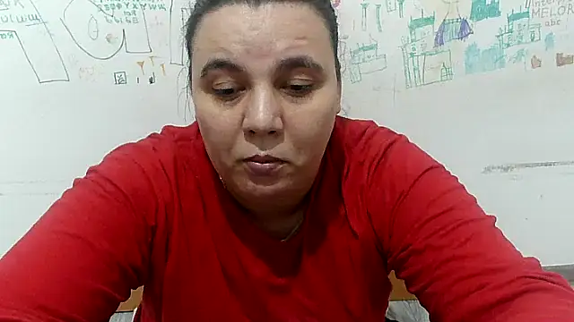 Snapshot of VixenBya chatting on January 6, 11:36 am VixenBya online show from January 6, 11:36 am