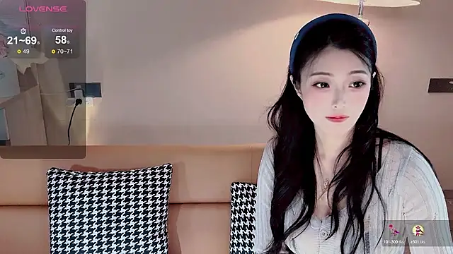 Snapshot of Yaikun0-0 chatting on December 5, 2:31 am Yaikun0-0 online show from December 5, 2:31 am