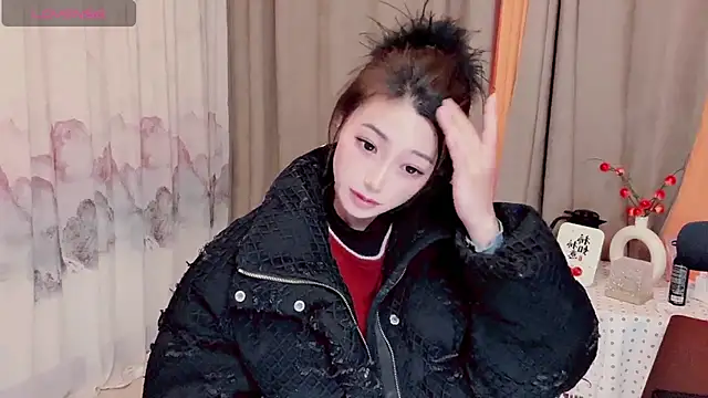 Snapshot of Yaikun0-0 chatting on February 19, 5:38 am Yaikun0-0 online show from February 19, 5:38 am