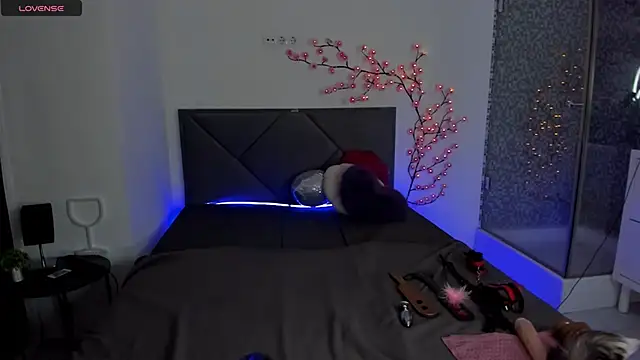 CassieEvans online show from May 4, 5:36 am
