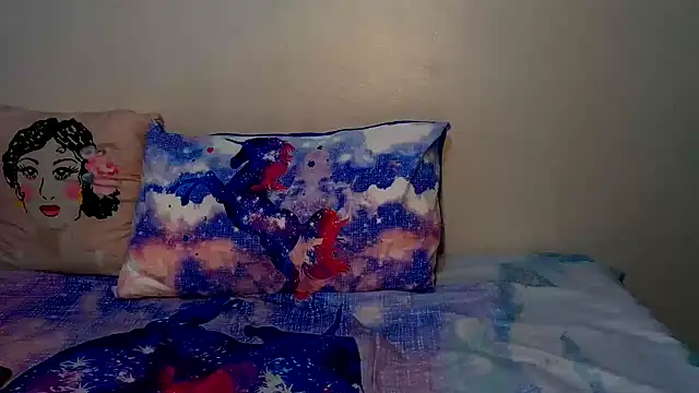 SexyFreaky  online show from February 9, 11:25 pm