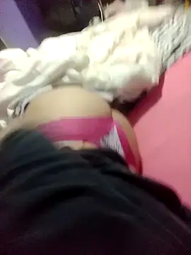 Snapshot of lorraine_alves_ferreira chatting on October 25, 2:19 am lorraine alves ferreira online show from October 25, 2:19 am