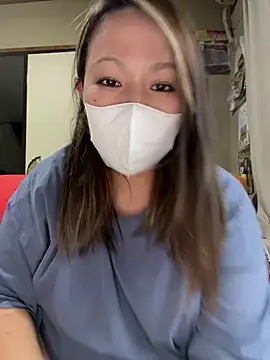 Snapshot of annna_annna_2024 chatting on October 5, 6:45 am annna annna 2024 online show from October 5, 6:45 am