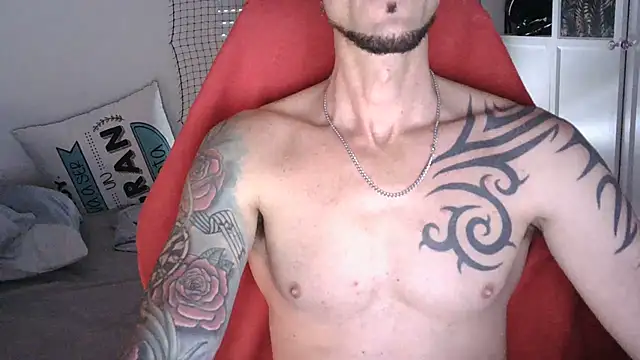 Snapshot of gabrielsaiyann chatting on March 6, 7:38 am gabrielsaiyann online show from March 6, 7:38 am