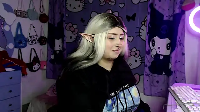 lussyevans24 online show from January 19, 4:16 am