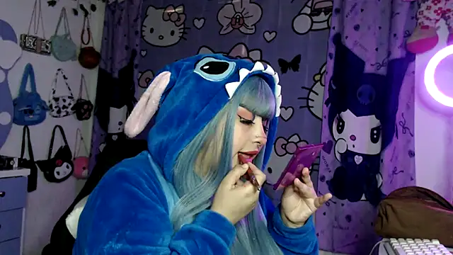 lussyevans24 online show from February 9, 2:15 am