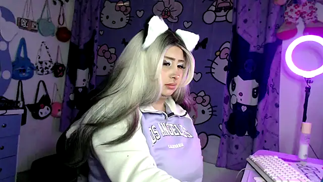 lussyevans24 online show from February 11, 6:18 am