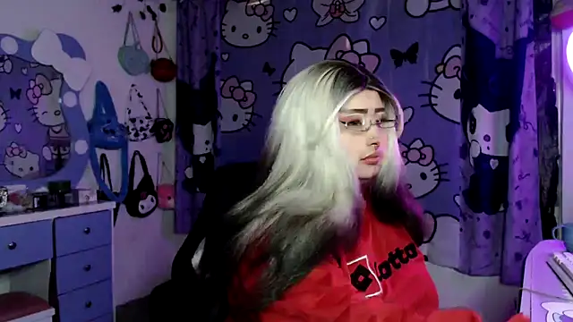 lussyevans24 online show from March 12, 2:39 am