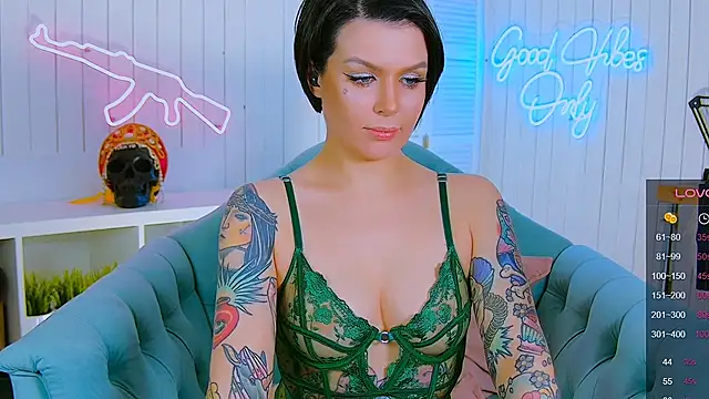 My toys pink online show from March 2, 11:09 pm