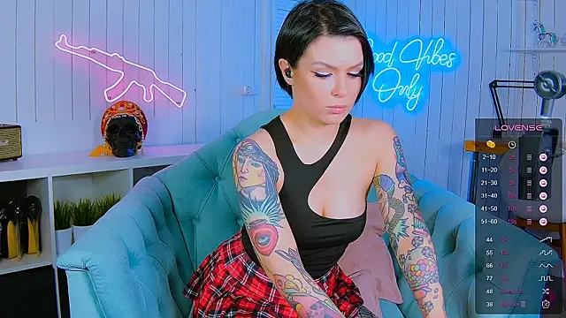 My toys pink online show from March 14, 7:26 am