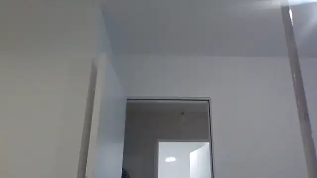 Snapshot of Cinderella_Jewels_ chatting on October 23, 10:47 am Cinderella Jewels online show from October 23, 10:47 am