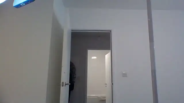 Snapshot of Cinderella_Jewels_ chatting on October 24, 1:29 pm Cinderella Jewels online show from October 24, 1:29 pm