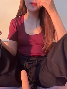 Snapshot of PussyWet_ chatting on November 10, 5:39 am PussyWet online show from November 10, 5:39 am