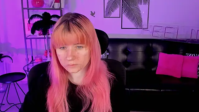 Snapshot of LexiWenford chatting on January 30, 3:11 am LexiWenford online show from January 30, 3:11 am