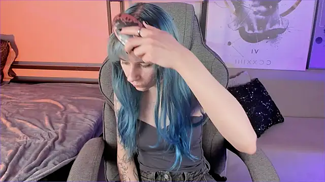 Snapshot of LexiWenford chatting on September 10, 3:17 am LexiWenford online show from September 10, 3:17 am